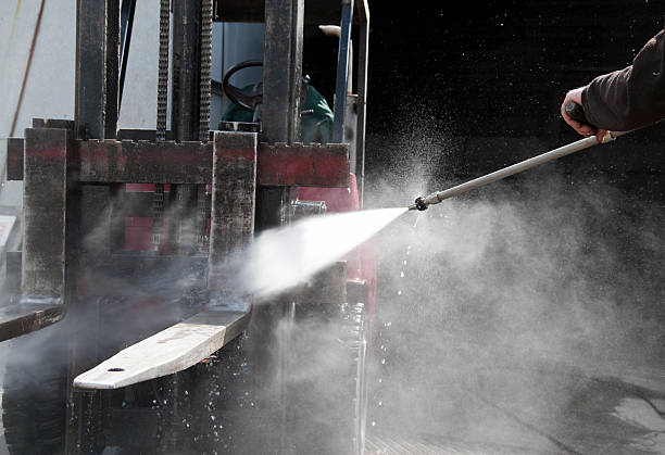 Best Sidewalk and Walkway Cleaning  in Florin, CA